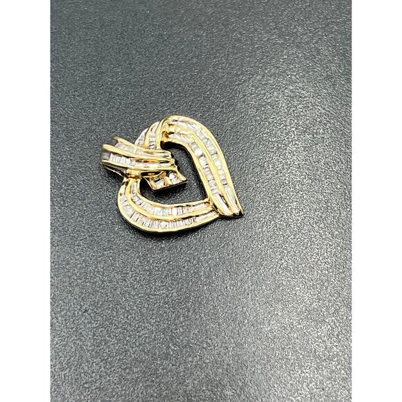 Designer Vintage 10k Yellow Gold .50
CTTW Baguette Diamond Heart Pendant - Picture 14 of 15